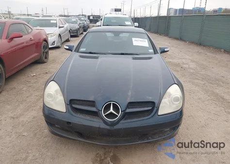 2005 Mercedes-Benz Slk 350 z USA, uszkodzony, nr VIN WDBWK56F05F042359